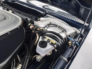 Mercedes-Benz 560 SL 1986 года  (NA)